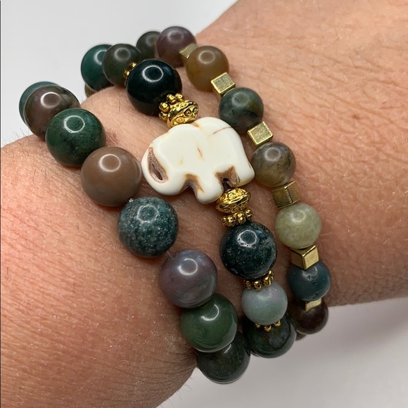 kathrynrdesign Jewelry - Set of 3 beaded bracelets w/ elephant focal (b03)
